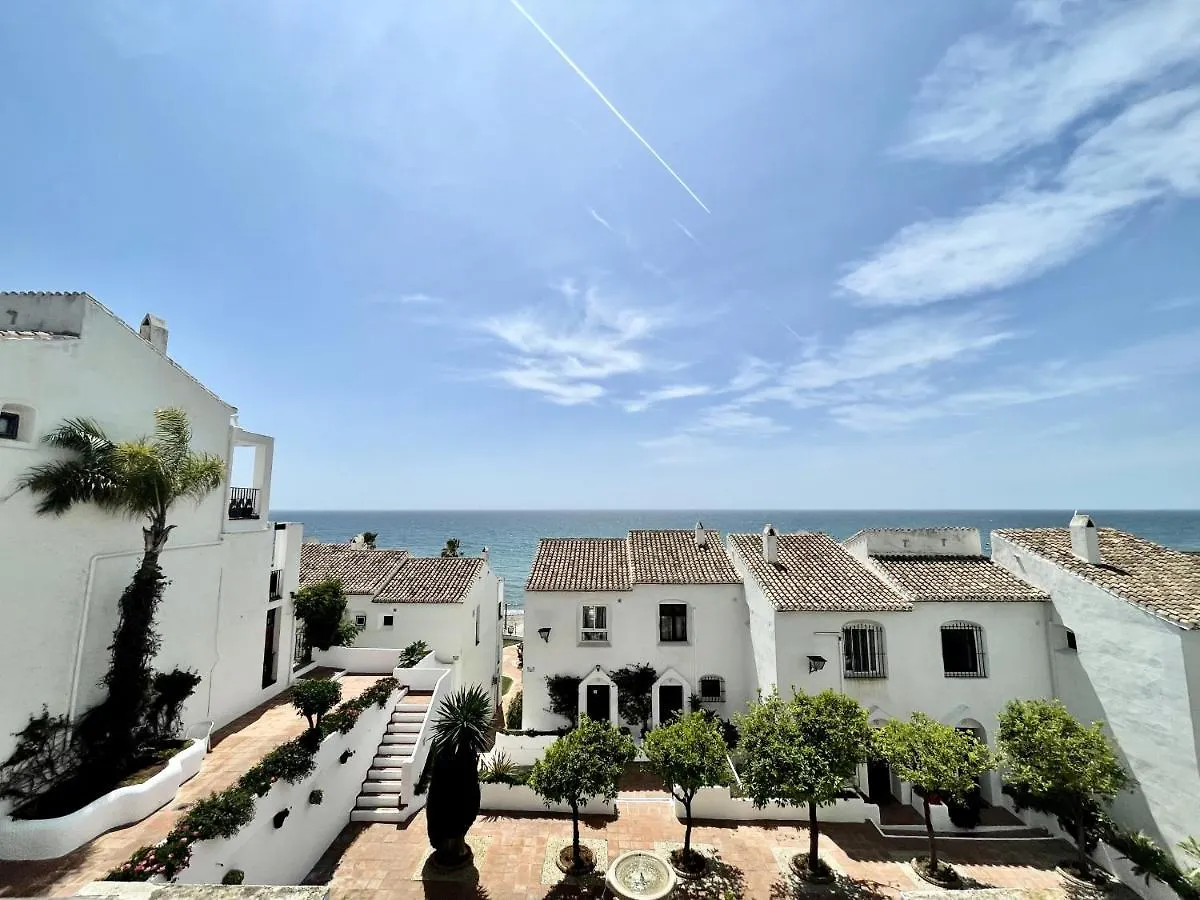 Dona Lola Lupita 1 Bedroom Duplex Apartment With Sea Views Between Fuengirola And Marbella Sitio de Calahonda 0*,  Spain